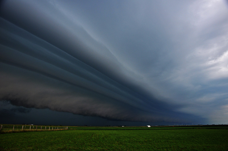 Extreme Images of A&nbsp;Storm