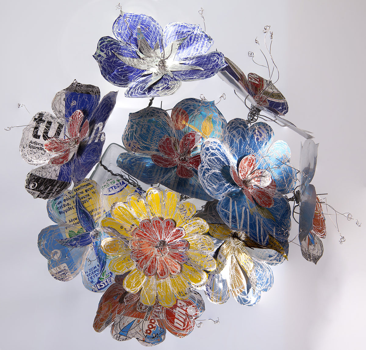 Cola tins transformed to&nbsp;art